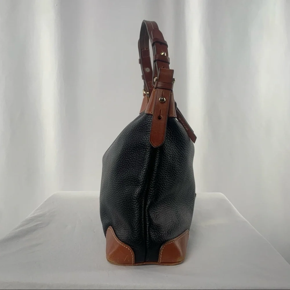 Dooney & Bourke Pebble Grain Hobo Bag in Black‎